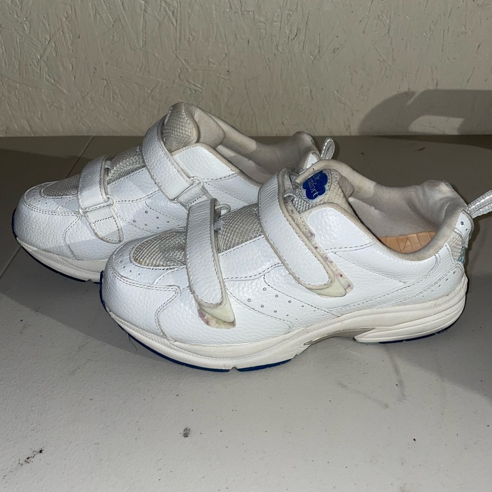 Dr comfort womens 9.5 XW walking shoe